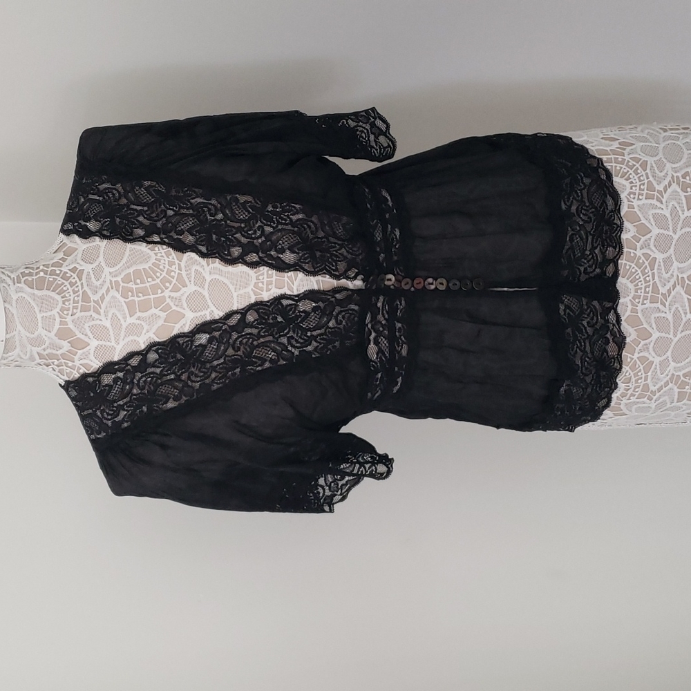 Sace sheer top size L